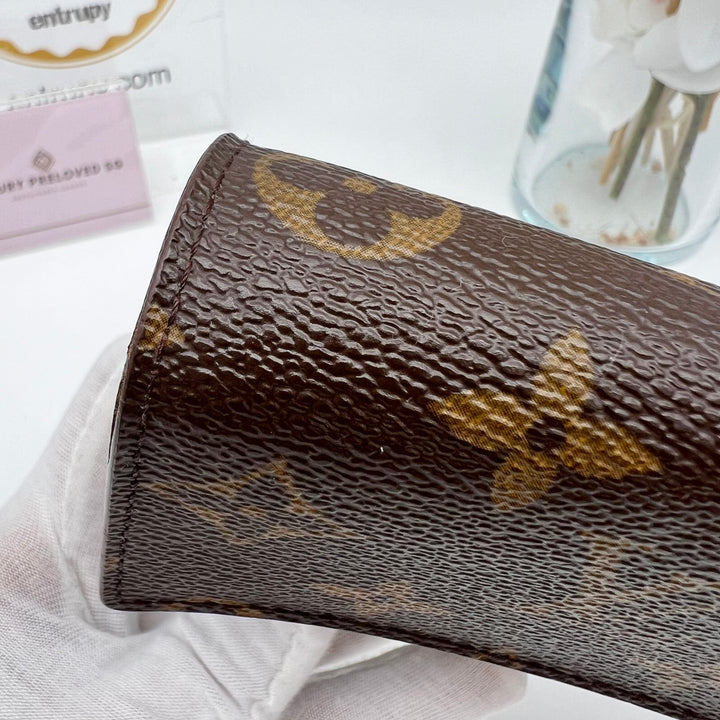 LOUIS VUITTON PORTEFEUILLE MONOGRAM