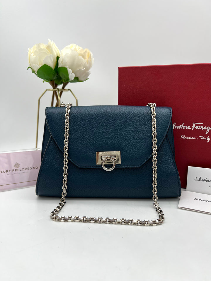 FERRAGAMO GANCINI FLAP SLING BAG