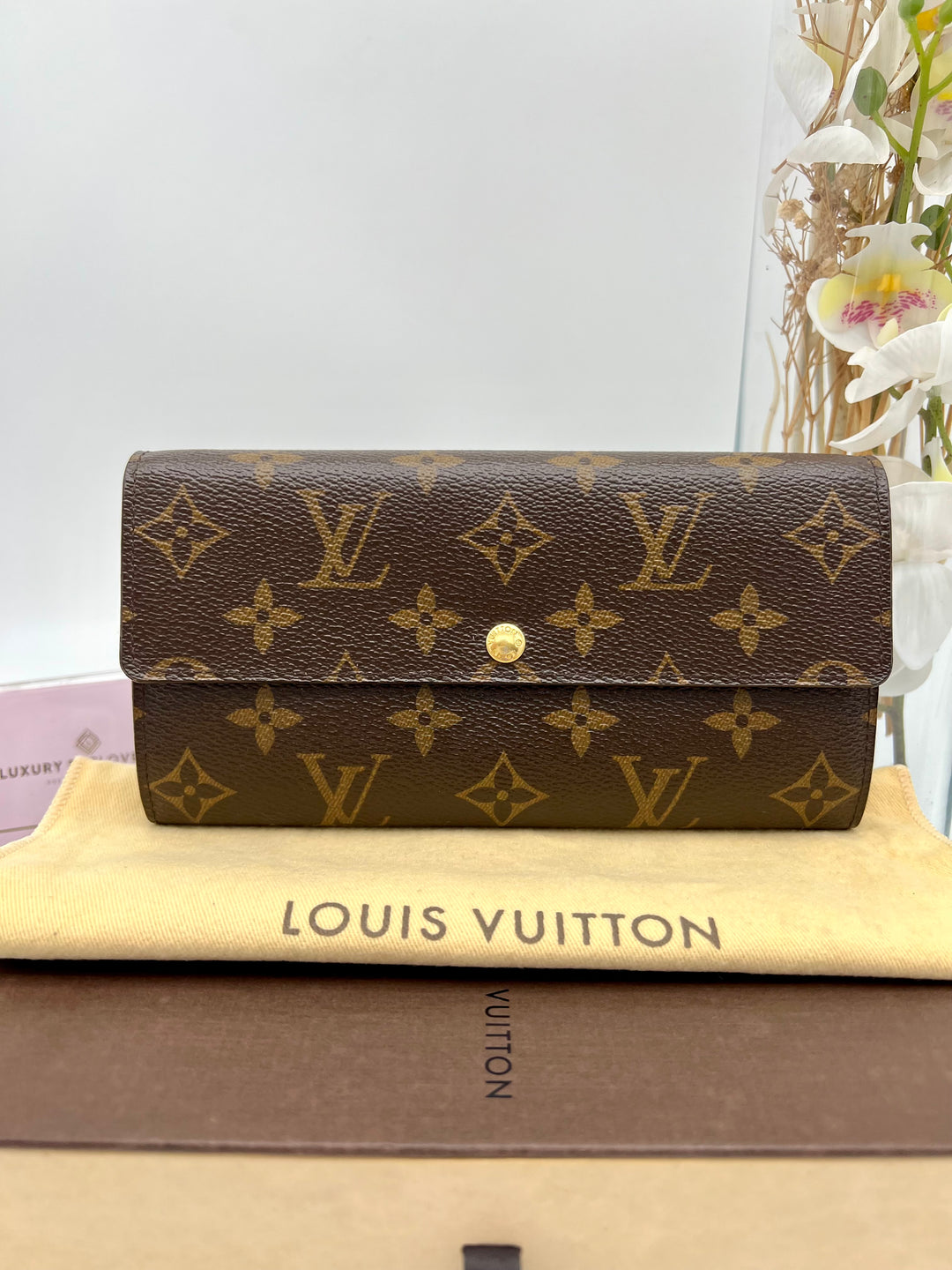 LOUIS VUITTON SARAH WALLET MONOGRAM