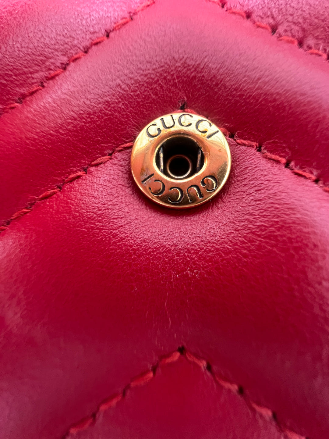 GUCCI GG MARMONT SHOULDER BAG