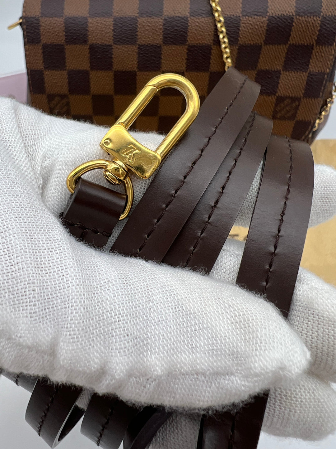 LOUIS VUITTON FAVOURITE PM DAMIER EBENE