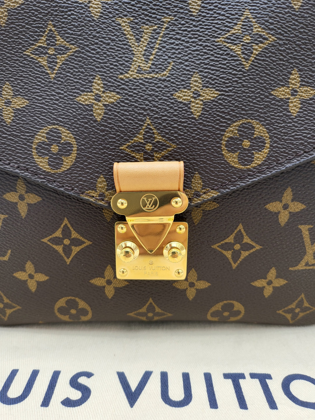 LOUIS VUITTON POCHETTE METIS MONOGRAM