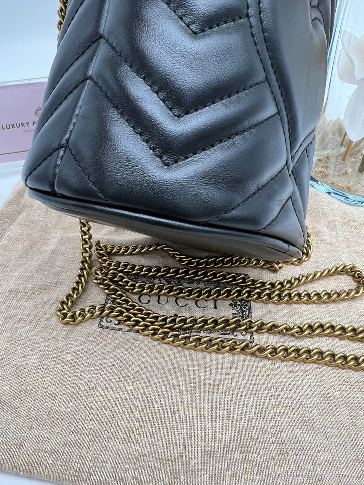 GUCCI MARMONT QUILTED GHW BUCKET BAG