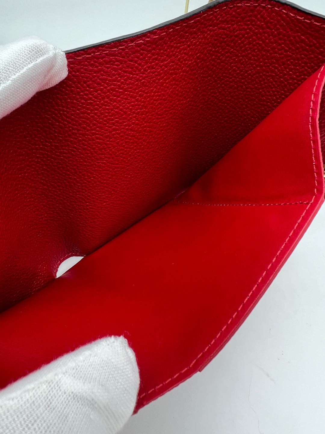 LOUIS VUITTON VICTORINE WALLET EMPREINTE