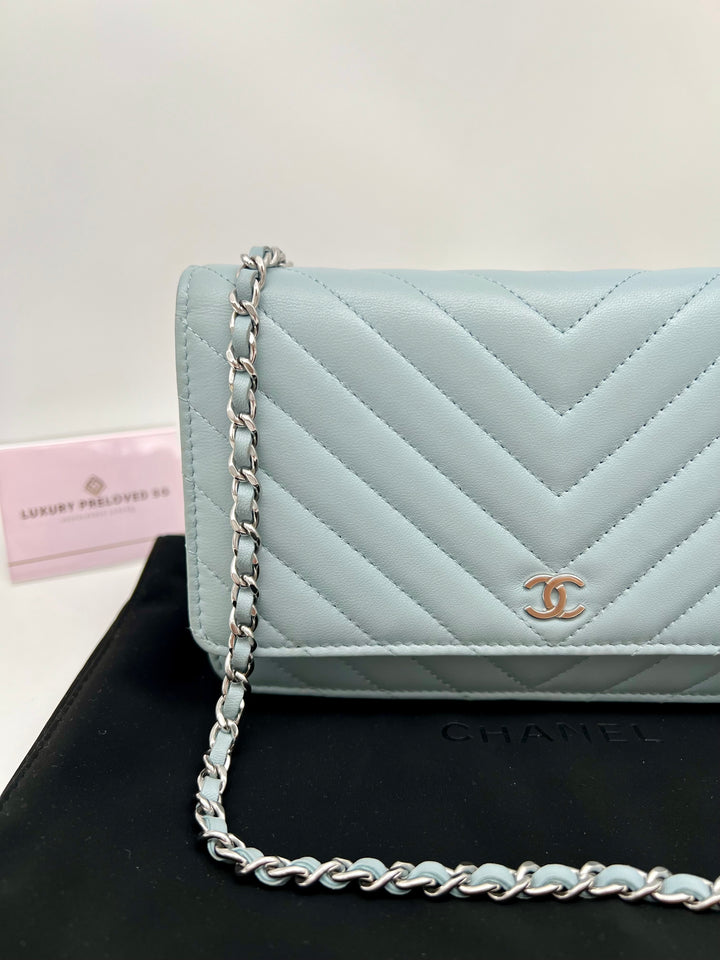 CHANEL CHEVRON WALLET ON CHAIN
