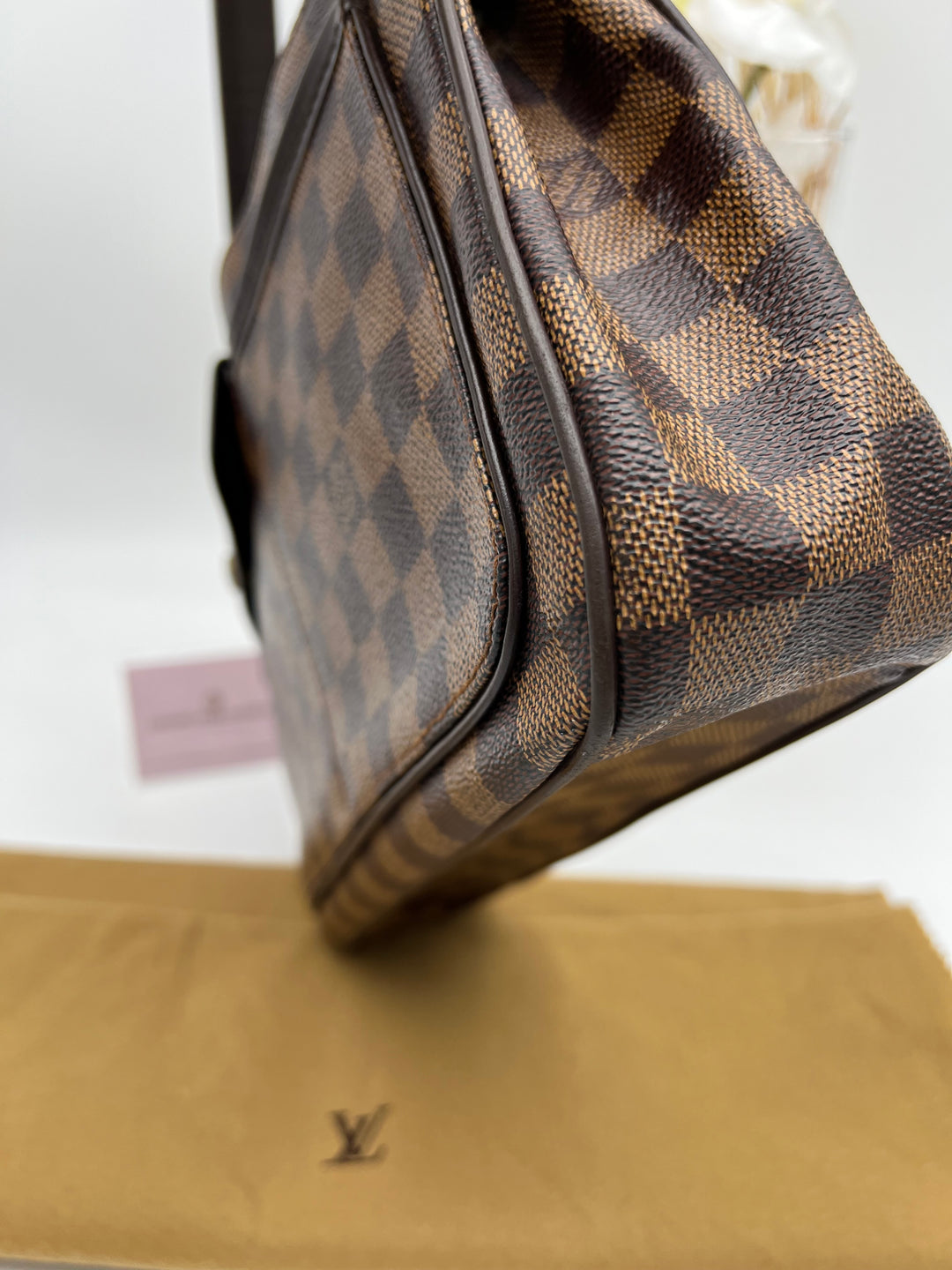 LOUIS VUITTON DAMIER AUBAGNE SHOULDER BAG