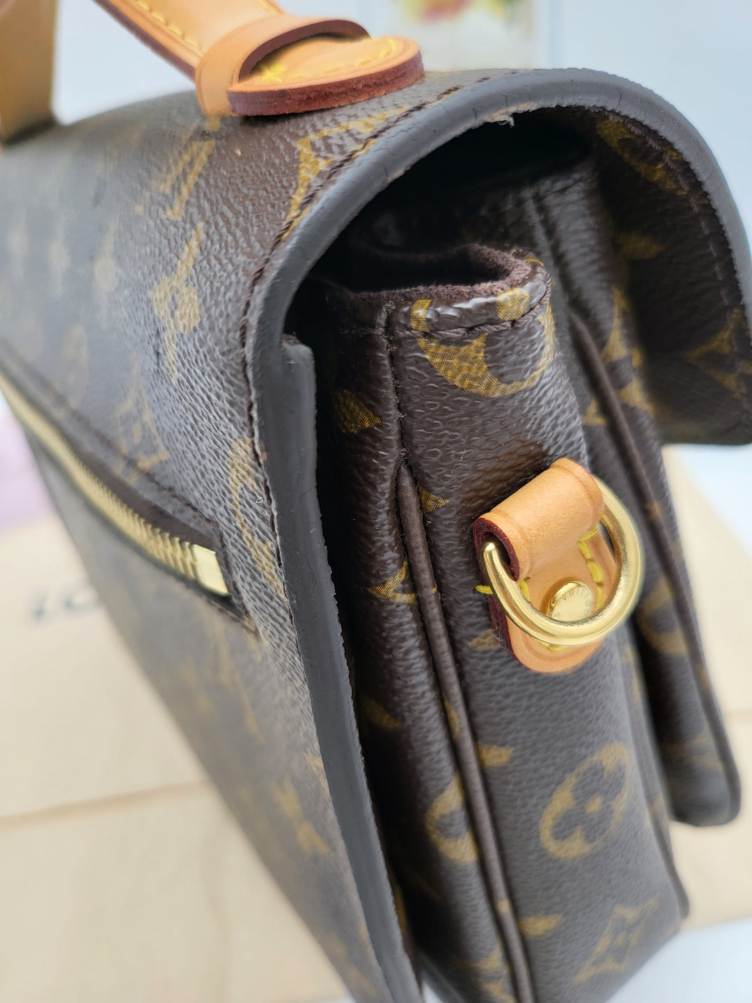 LOUIS VUITTON POCHETTE METIS MONOGRAM