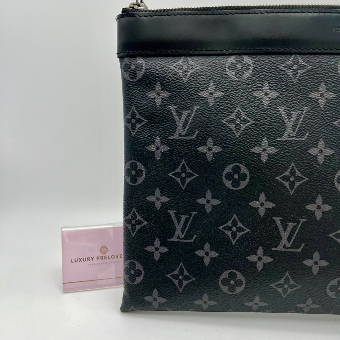 LOUIS VUITTON APPLLO DISCOVERY CLUTCH