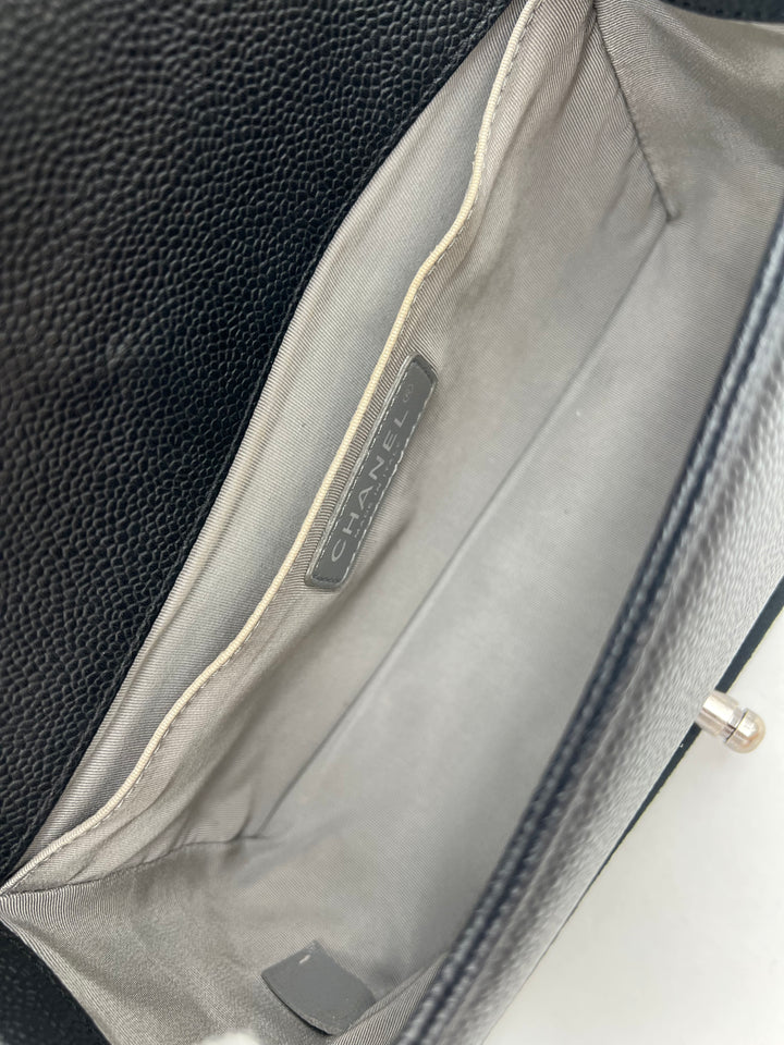 CHANEL CAVIAR OLD MEDIUM BOY