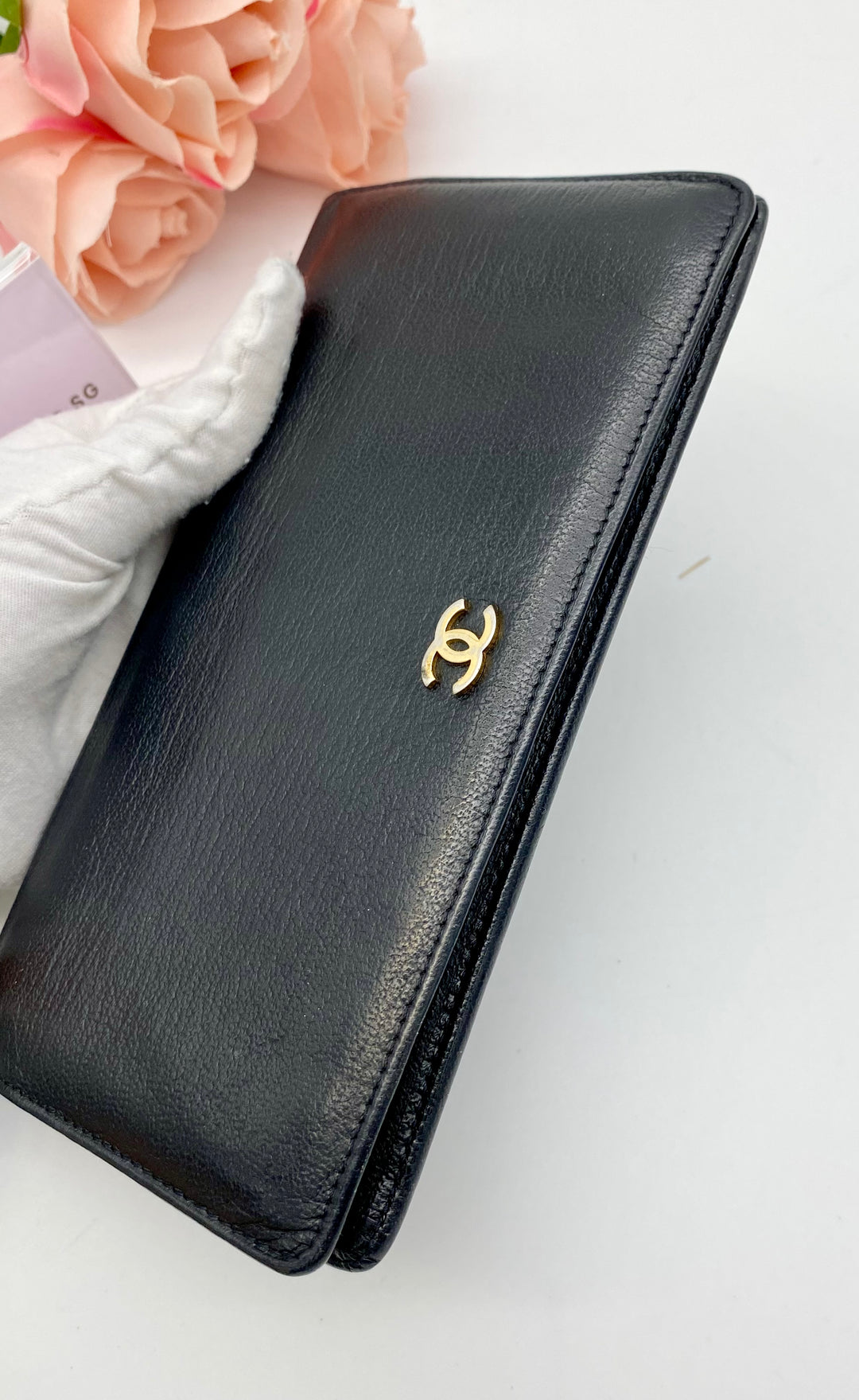 CHANEL VINTAGE WALLET