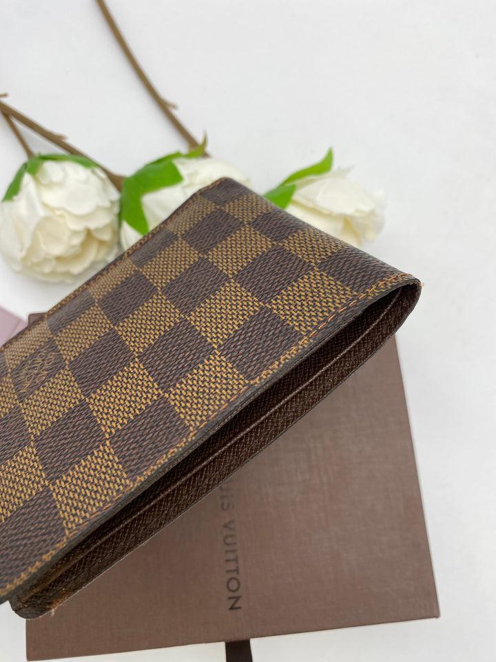 LOUIS VUITTON DAMIER BI FOLD WALLET