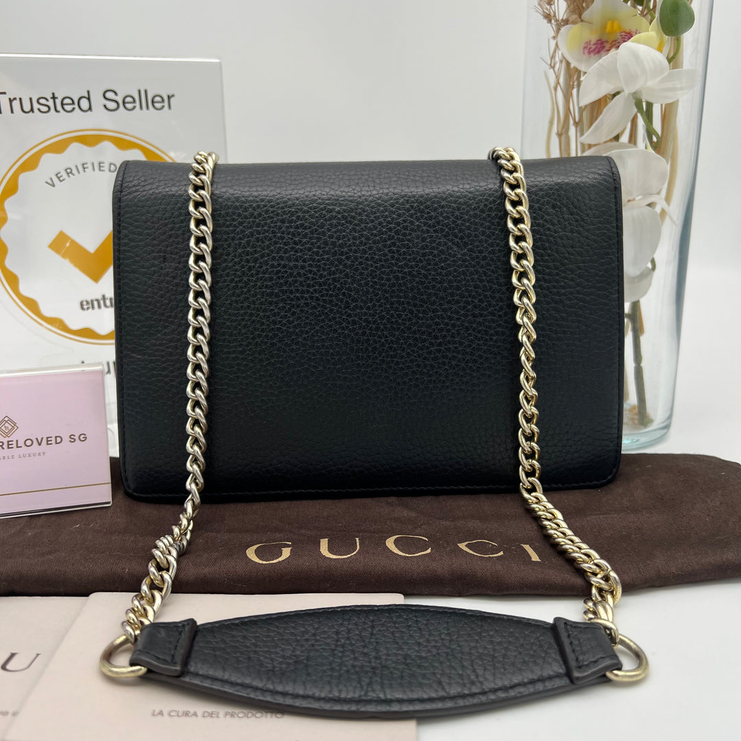 GUCCI GG SOHO WALLET ON CHAIN