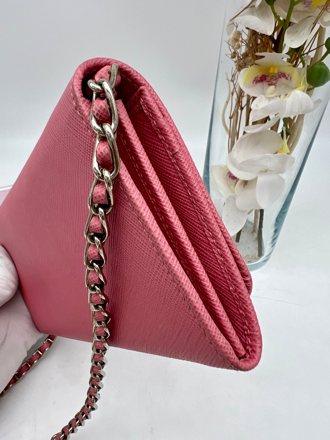 PRADA SAFFIANO WALLET ON CHAN