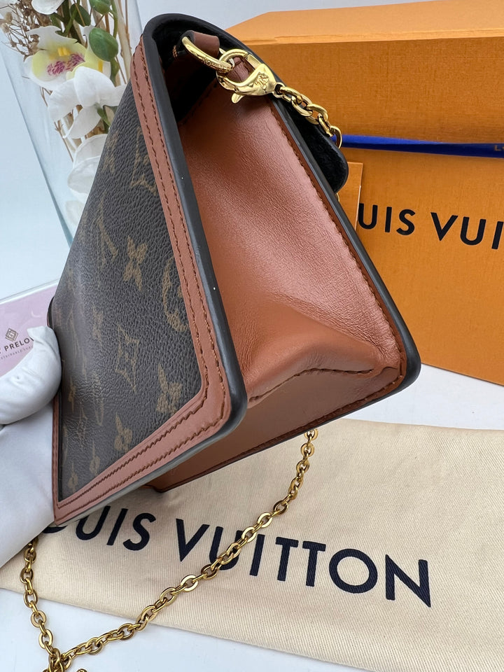 LOUIS VUITTON DAUPHINE WALLET ON CHAIN (RFID)