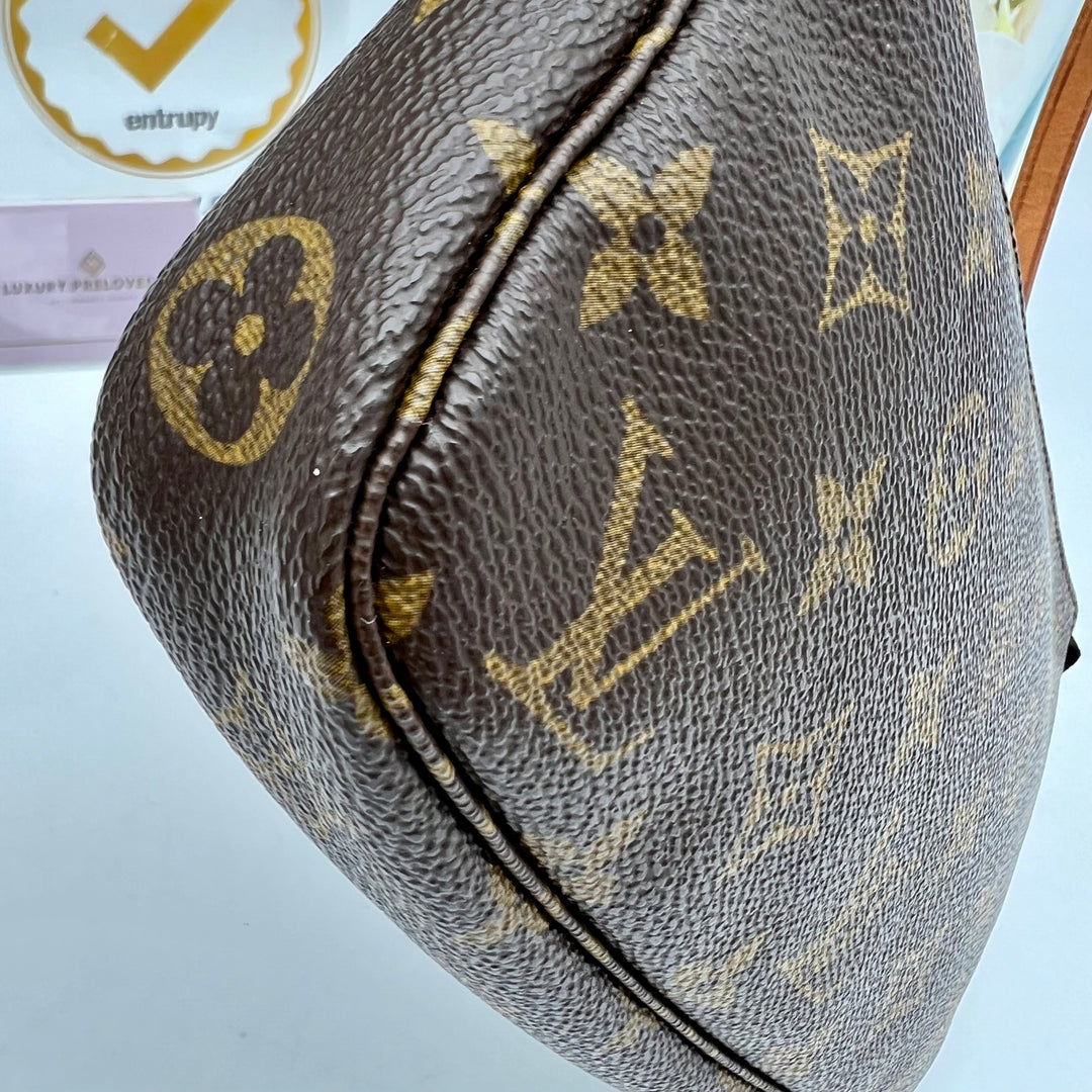 LOUIS VUITTON POCHETTE ACCESSOIRES MONOGRAM