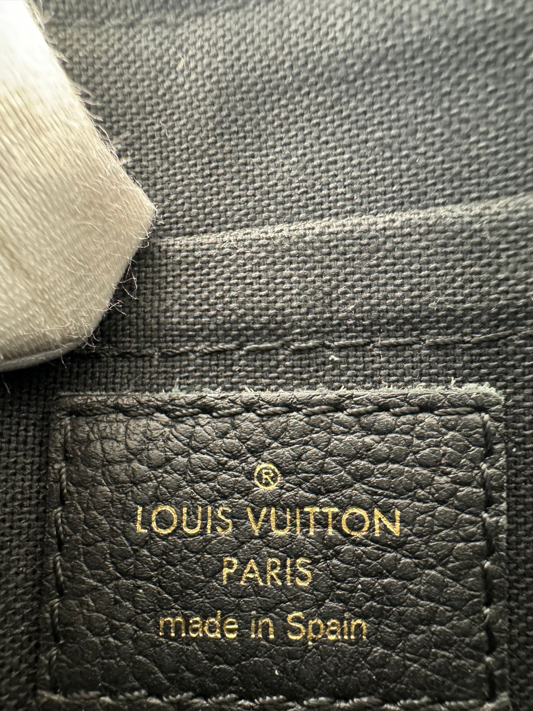 LOUIS VUITTON PALLAS NOIR SHOULDER BAG