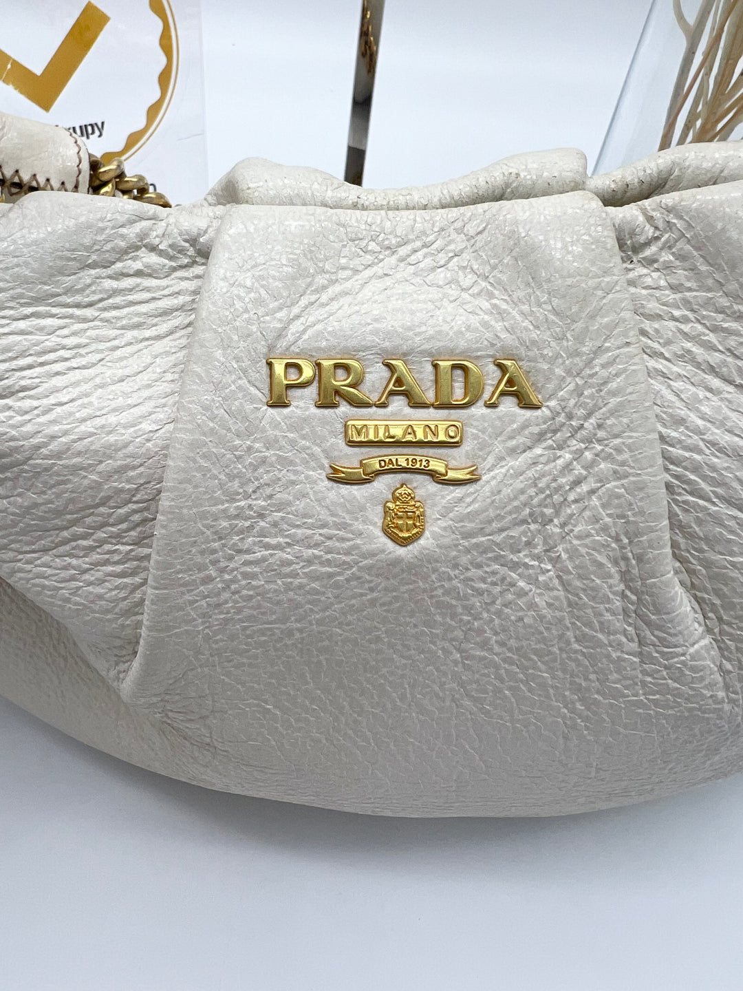 PRADA WHITE LEATHER CHAIN ONE SHOULDER BAG