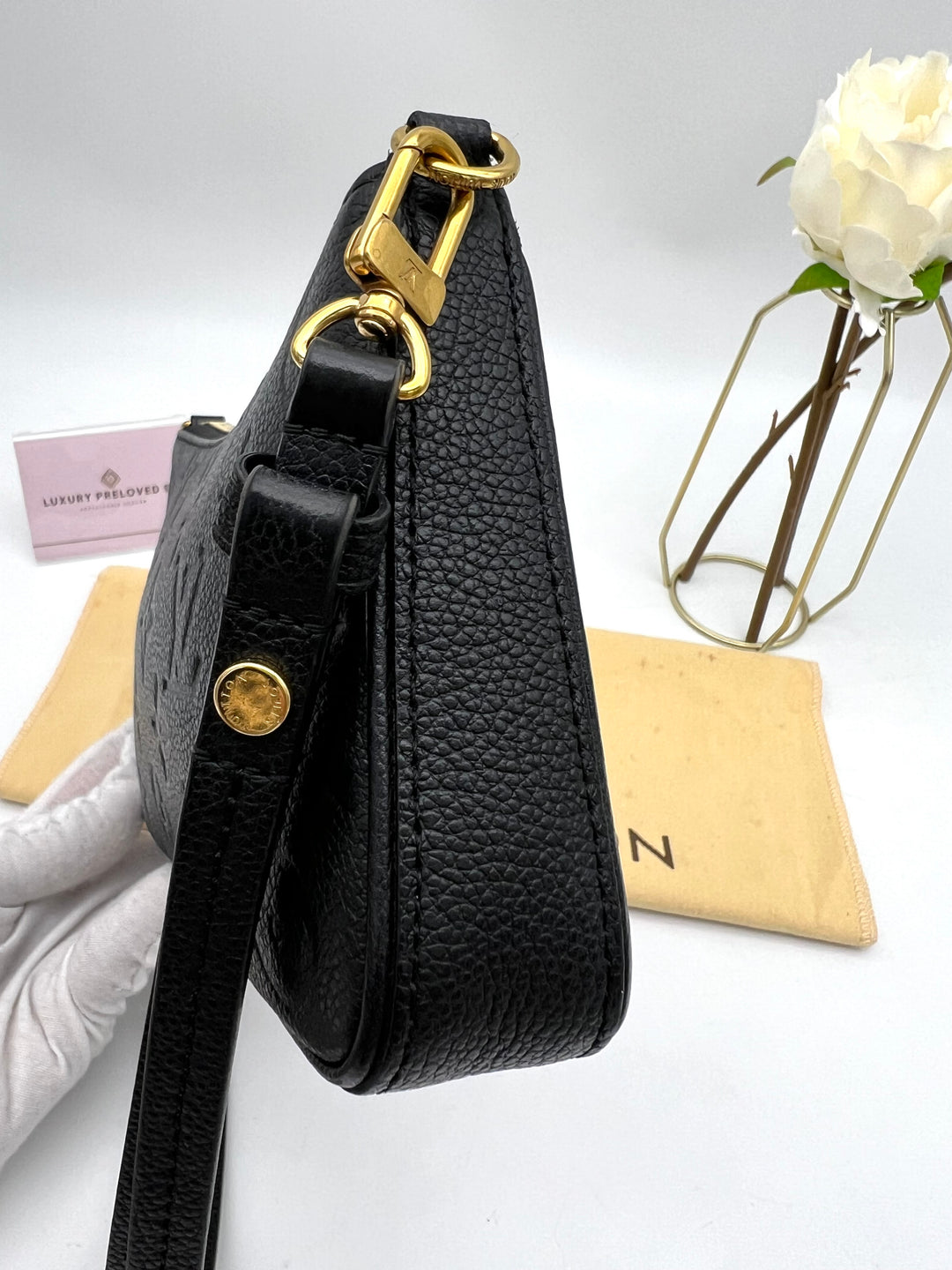 LOUIS VUITTON EASY POUCH EMPRIENTE