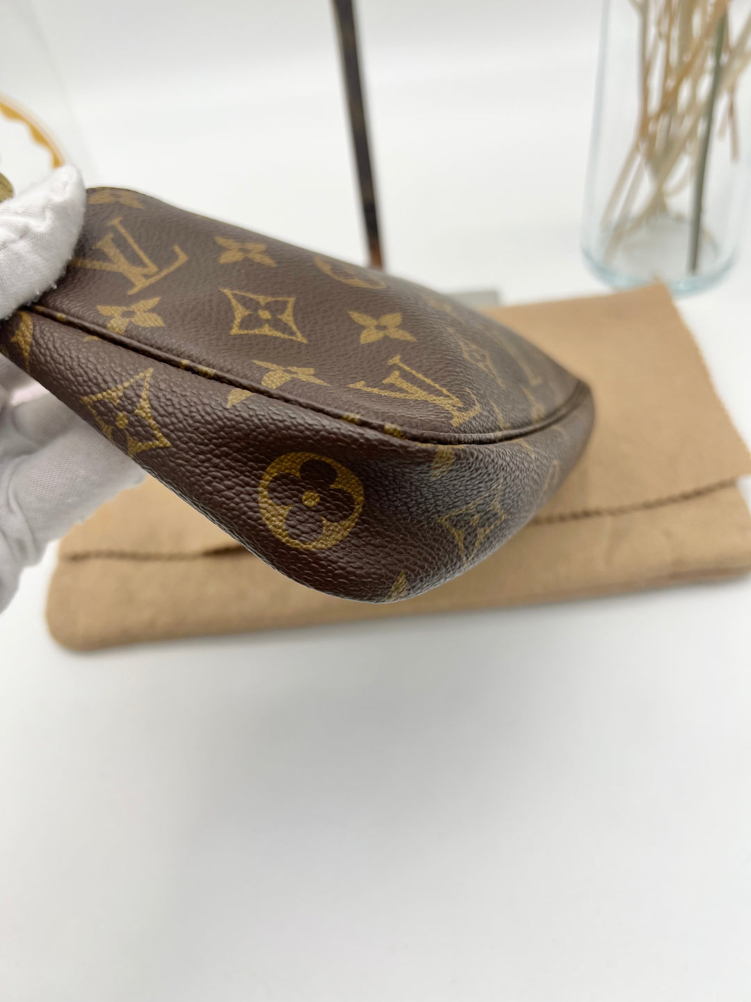 LOUIS VUITTON POCHETTE ACCESSOIRES MONOGRAM