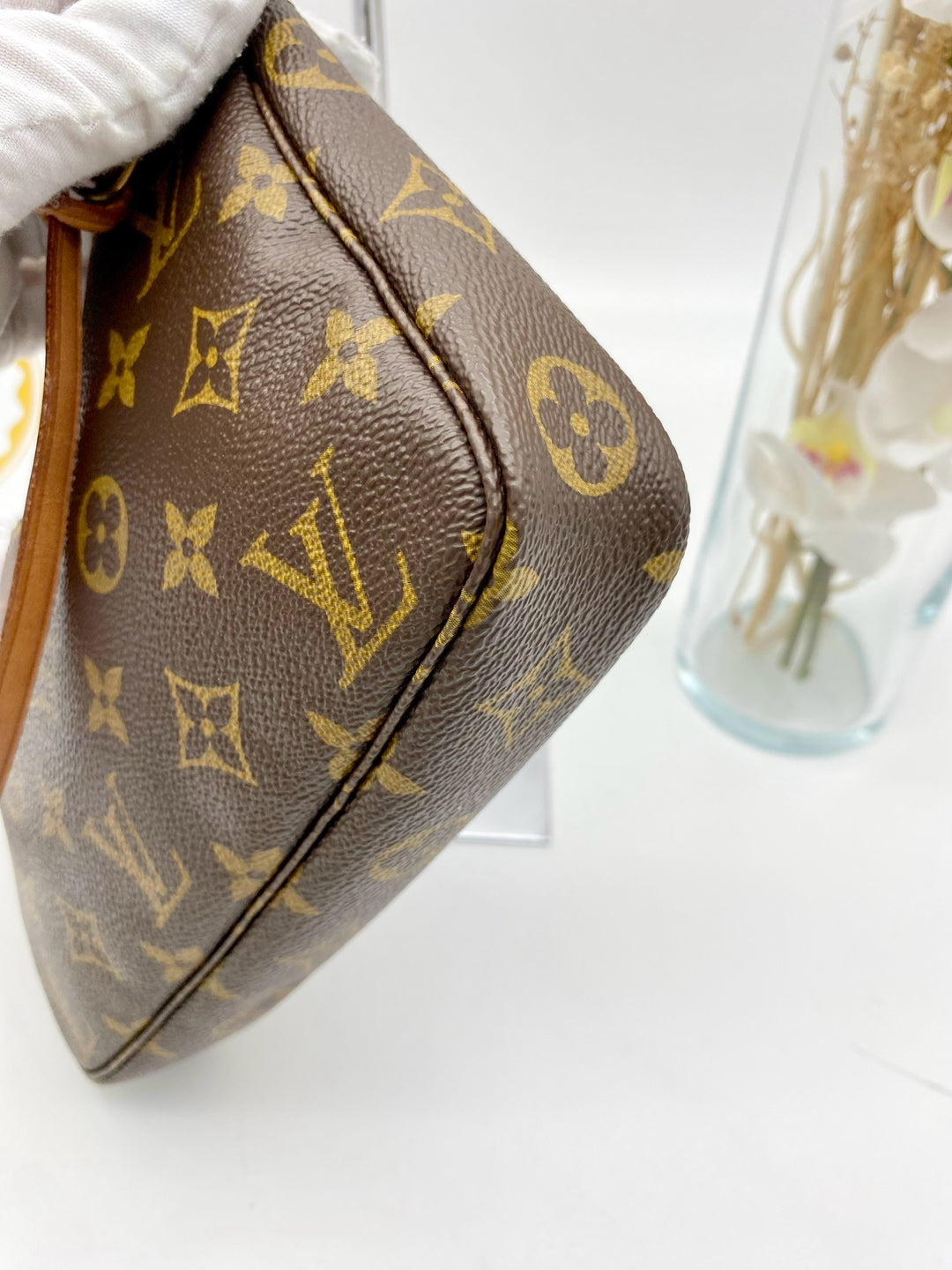 LOUIS VUITTON POCHETTE ACCESSOIRES MONOGRAM