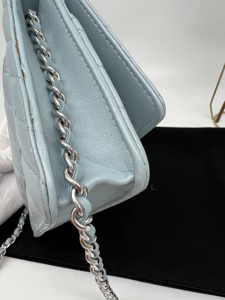 CHANEL CHEVRON WALLET ON CHAIN