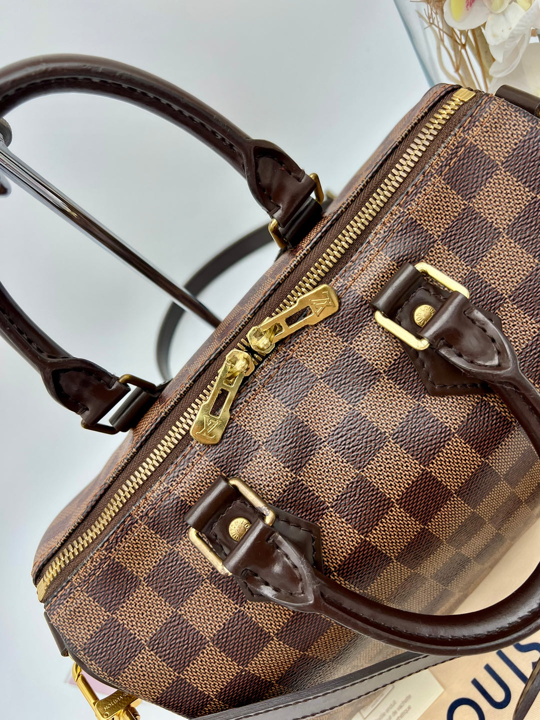 LOUIS VUITTON BANDOULIERE 25 DAMIER EBENE