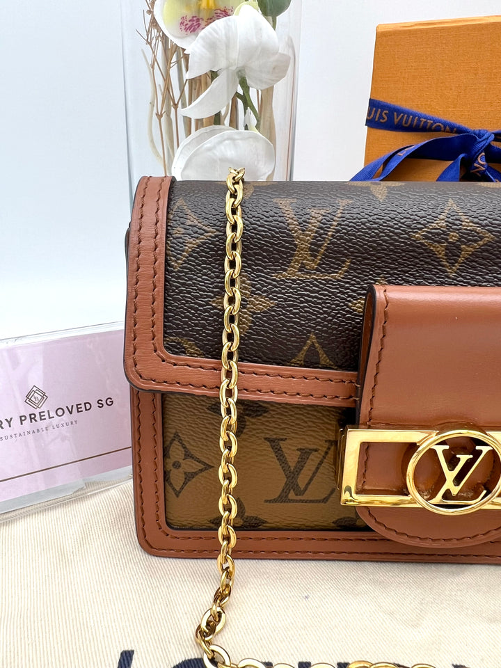 LOUIS VUITTON DAUPHINE WALLET ON CHAIN (RFID)