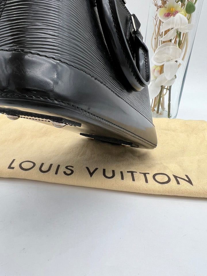 LOUIS VUITTON ALMA BB EPI