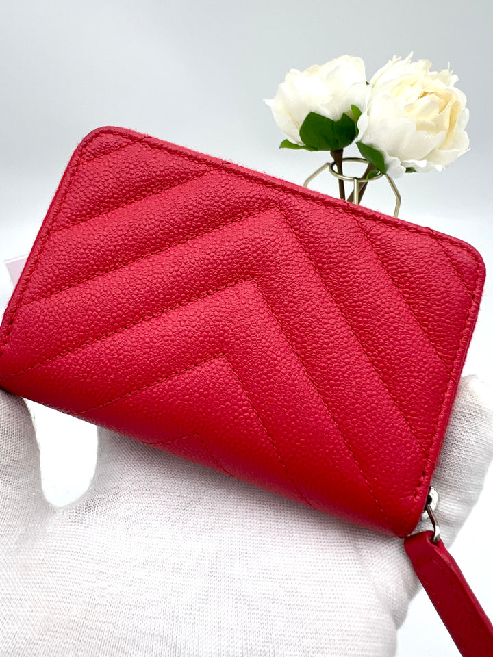 CHANEL CHEVRON ZIP COIN WALLET