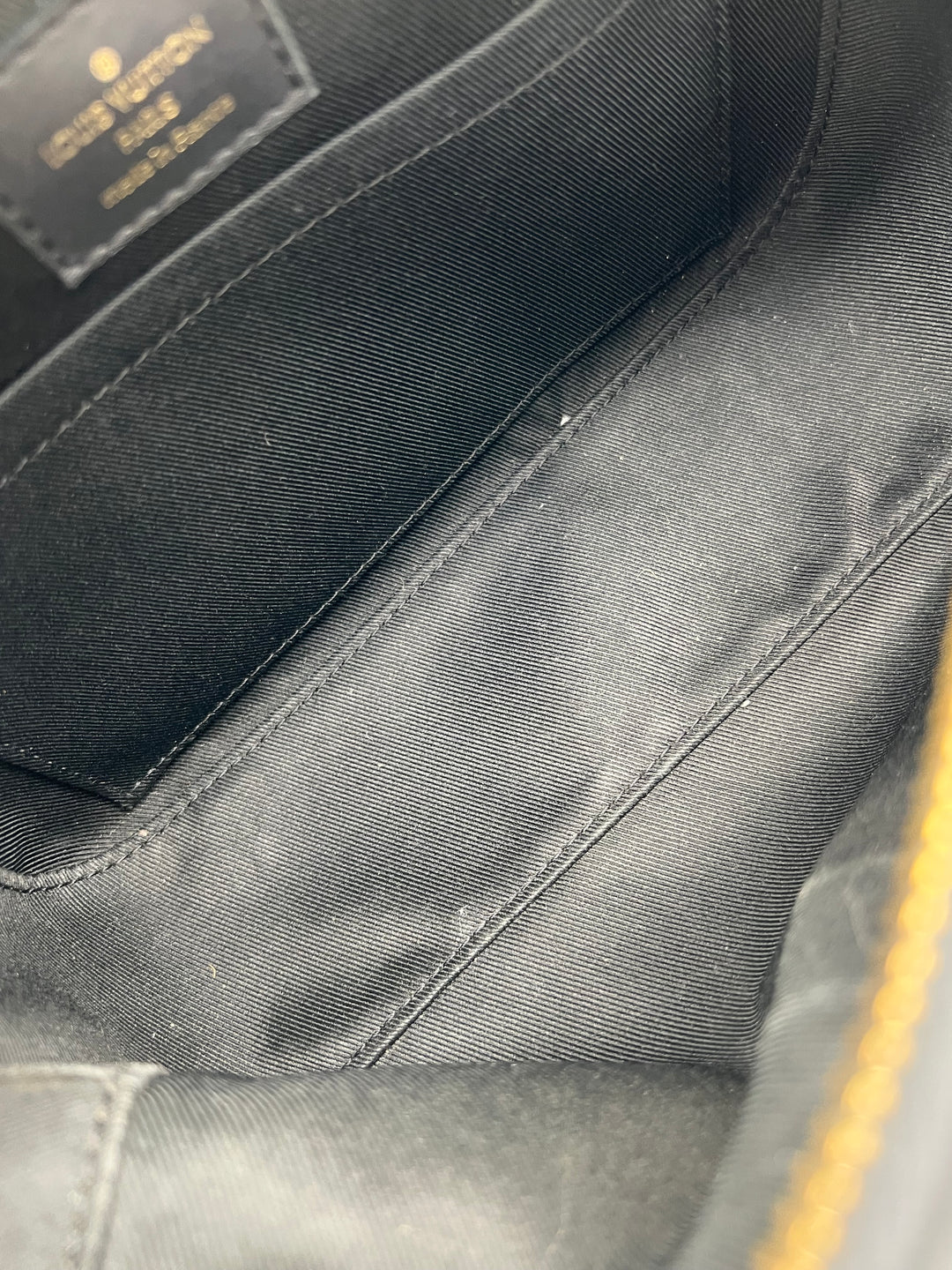 LOUIS VUITTON SAINTONGE