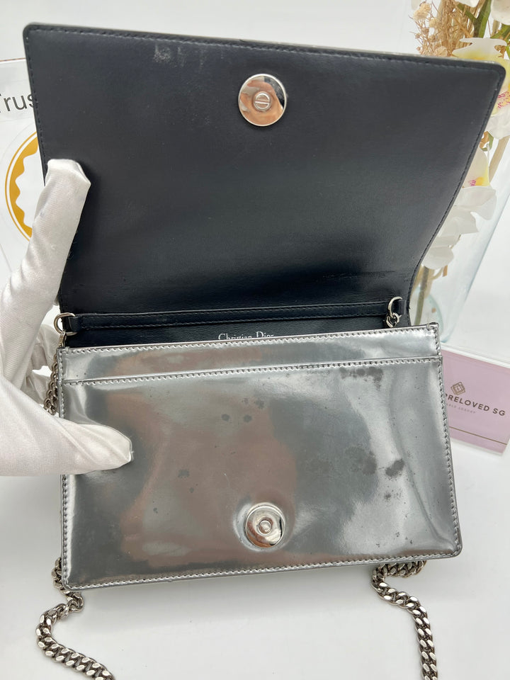 CHRISTIAN DIOR DIORAMA METALLIC SILVER CHAIN BAG