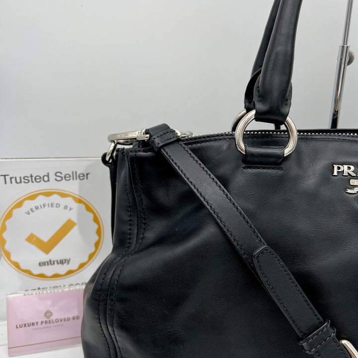 PRADA SOFT CALF BLACK LEATHER 2 WAY BAG