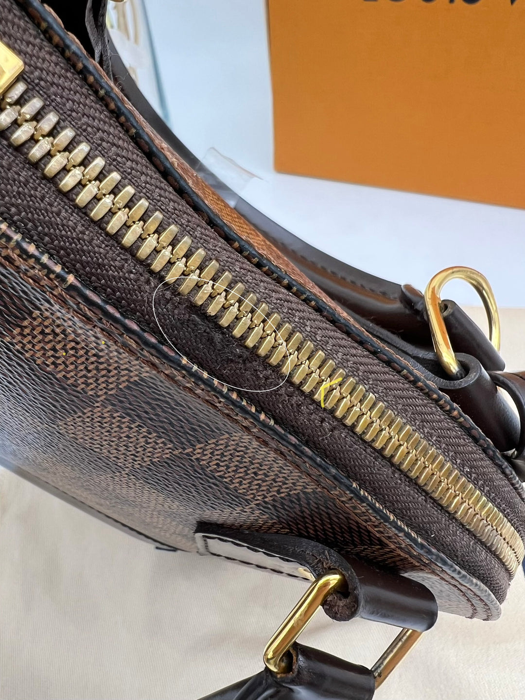 LOUIS VUITTON ALMA BB DAMIER EBENE