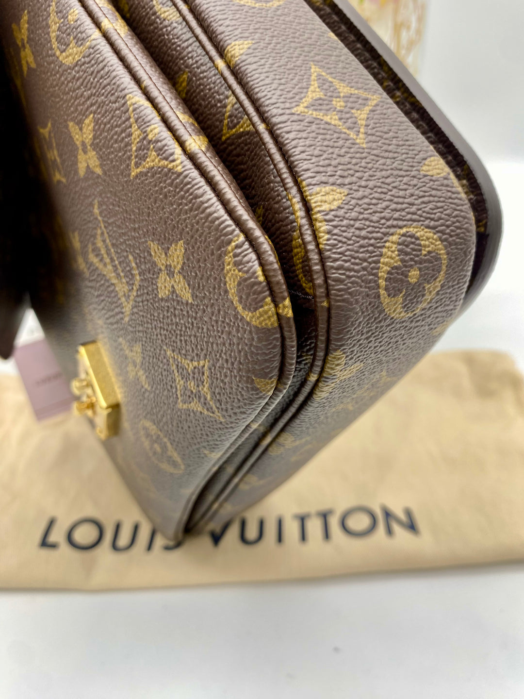 LOUIS VUITTON POCHETTE METIS MONOGRAM