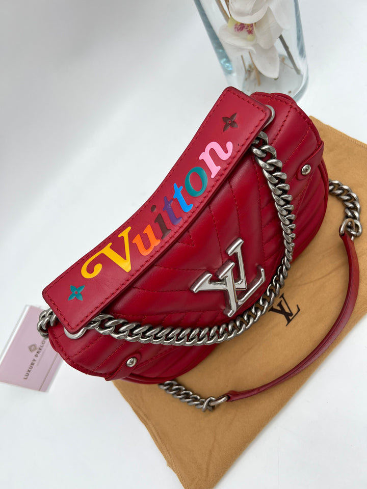 LOUIS VUITTON NEW WAVE CHAIN SHOULDER BAG