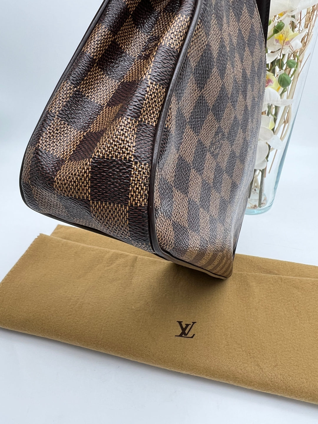 LOUIS VUITTON DAMIER AUBAGNE SHOULDER BAG