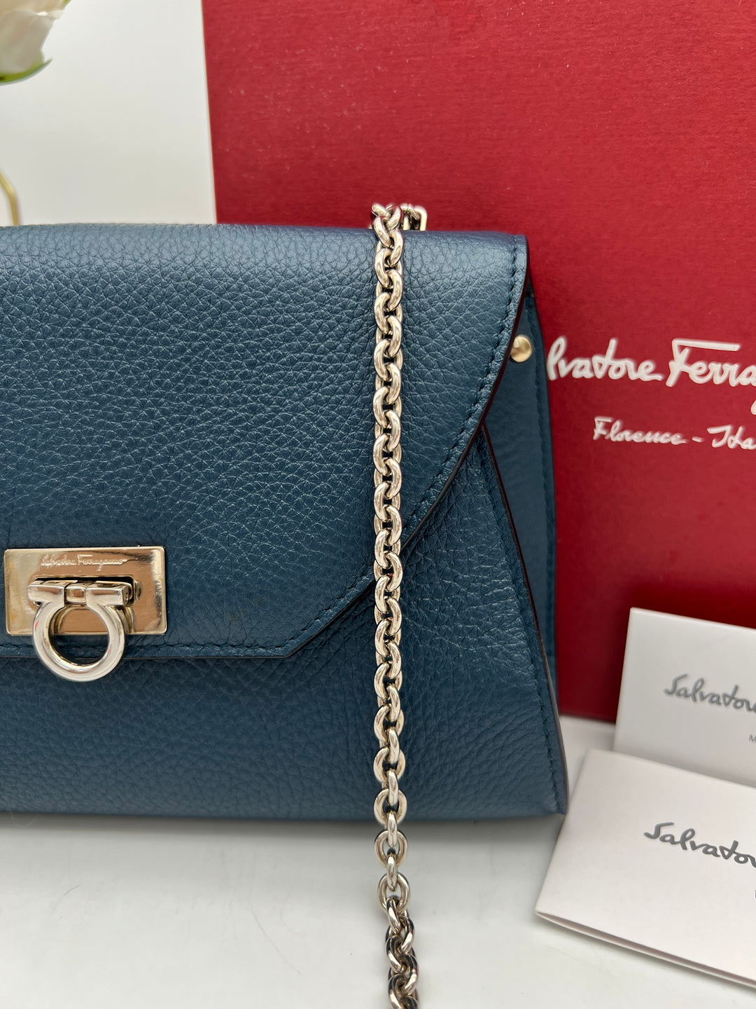 FERRAGAMO GANCINI FLAP SLING BAG