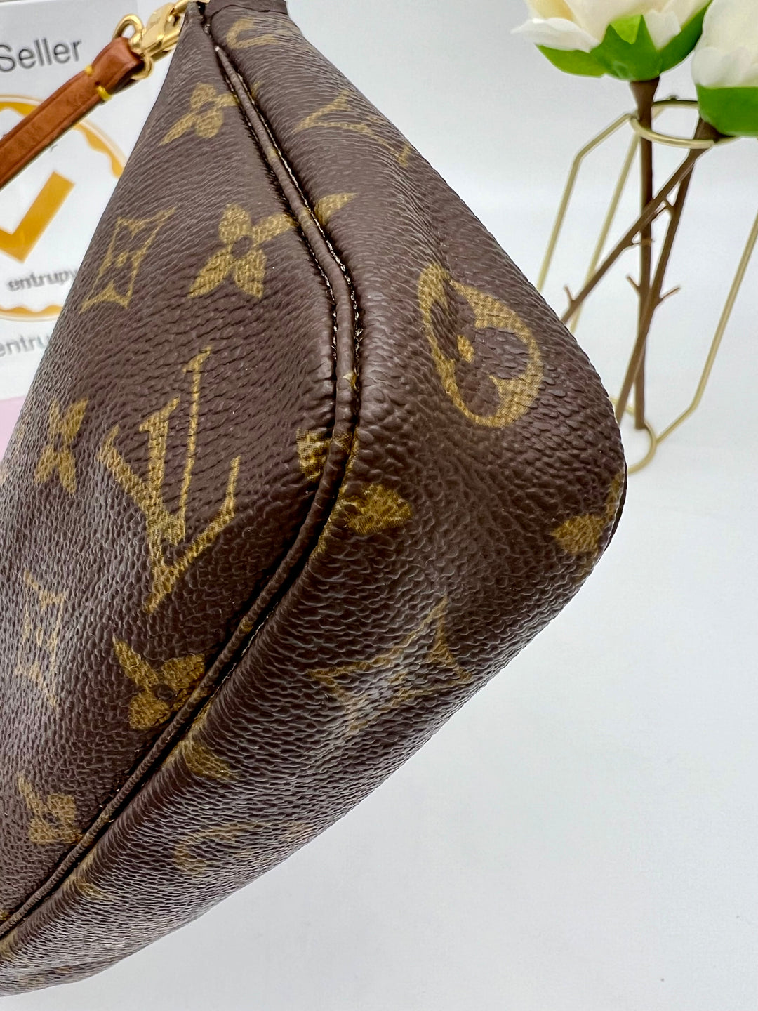 LOUIS VUITTON POCHETTE ACCESSOIRES MONOGRAM