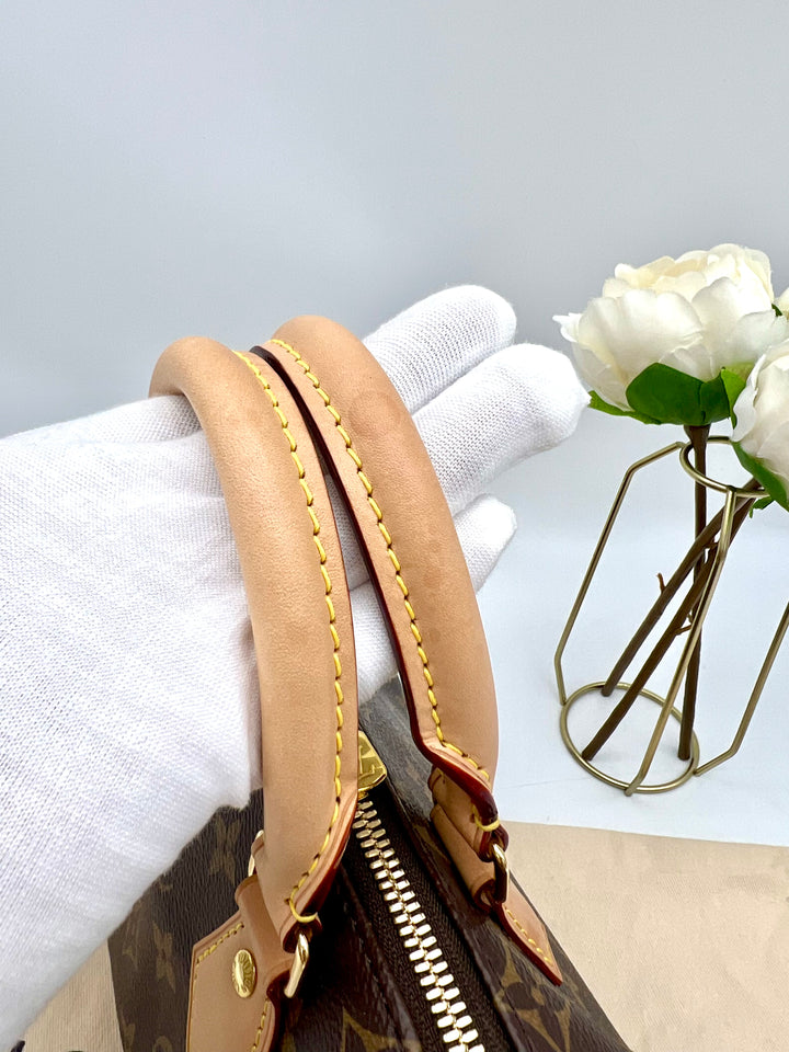 LOUIS VUITTON BANDOULIERE 20 MONOGRAM