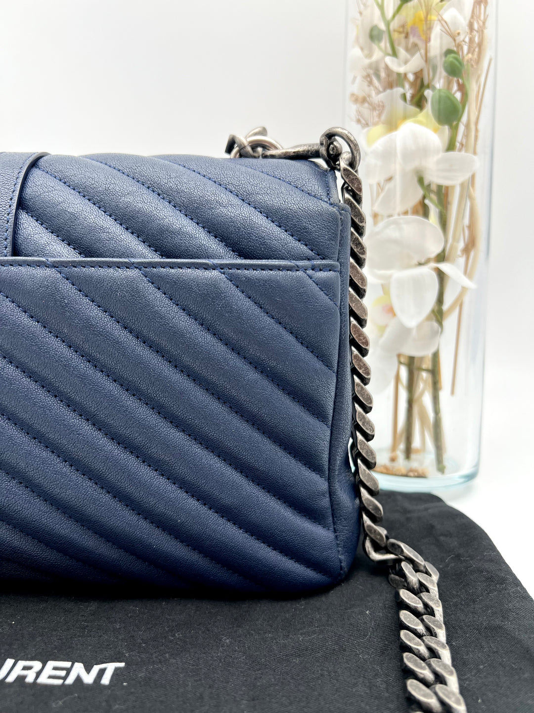 YVES SAINT LAURENT COLLEGE CHEVRON QUILTED BAG GHW MEDIUM