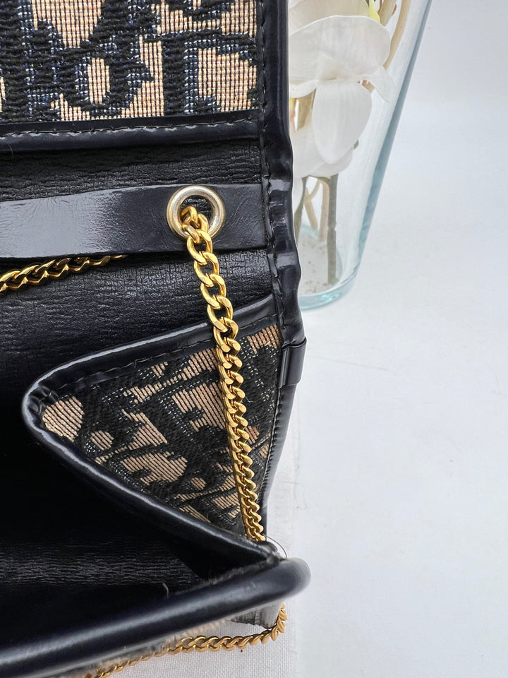 CHRISTIAN DIOR VINTAGE SHOULDER CHAIN BAG