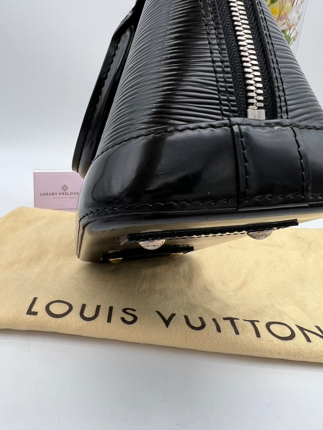 LOUIS VUITTON ALMA BB EPI