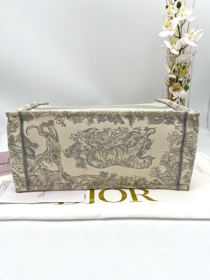 CHRISTIAN DIOR OBLIQUE BOOK TOTE GREY