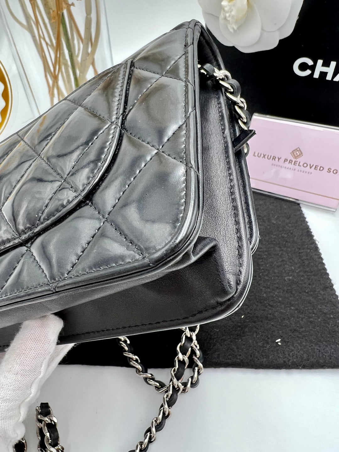 CHANEL WALLET ON CHAIN PATENT