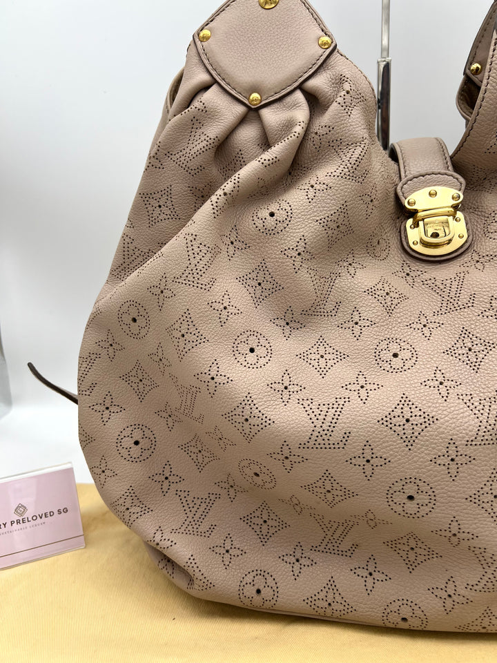 LOUIS VUITTON MAHINA L HOBO