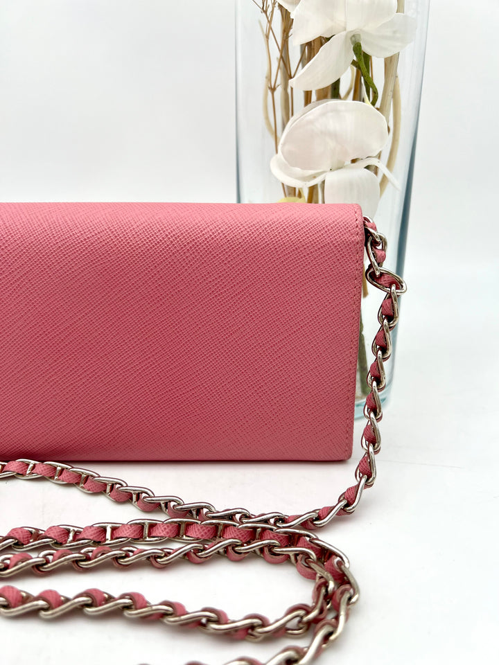 PRADA SAFFIANO WALLET ON CHAN