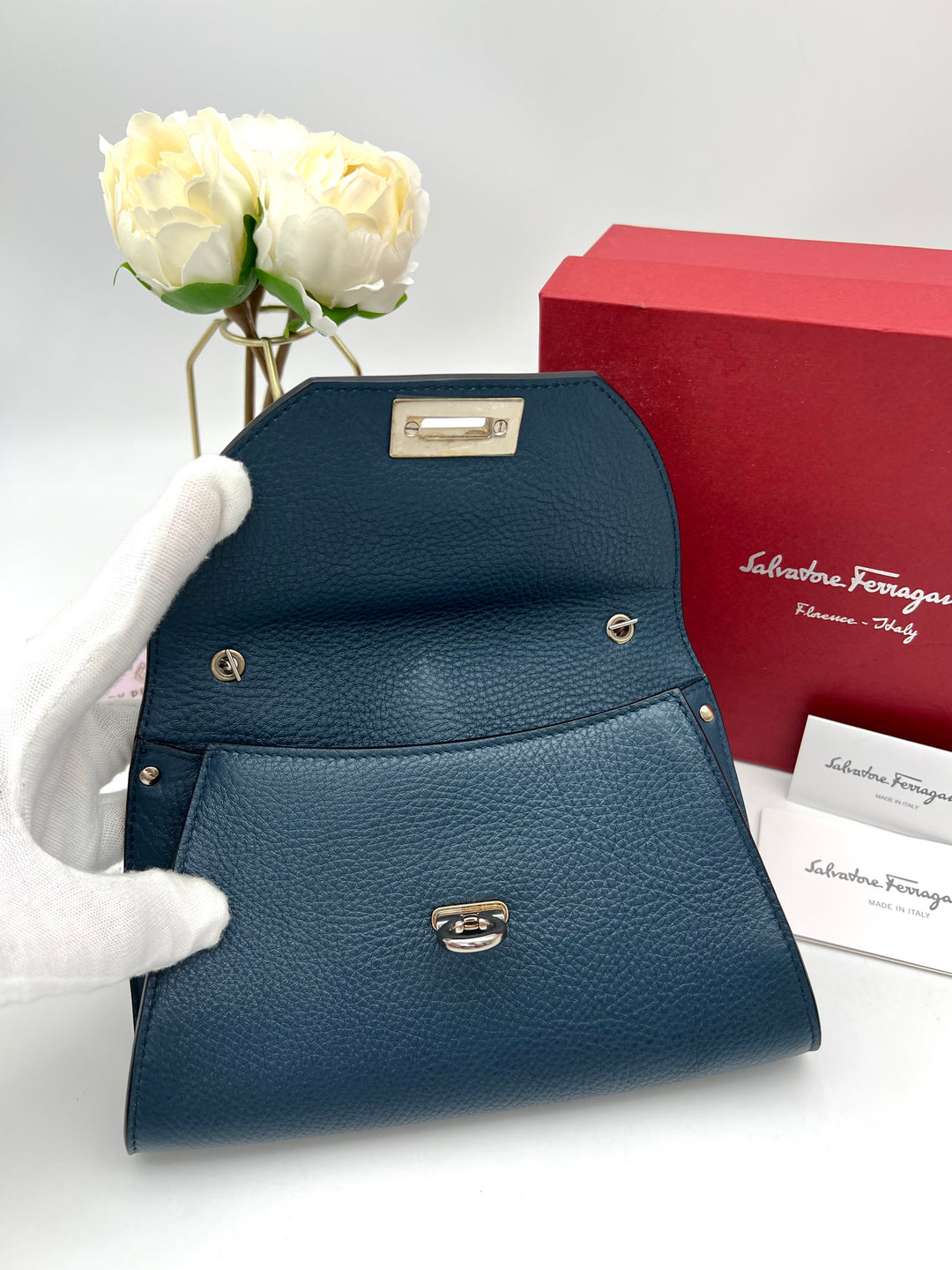 FERRAGAMO GANCINI FLAP SLING BAG