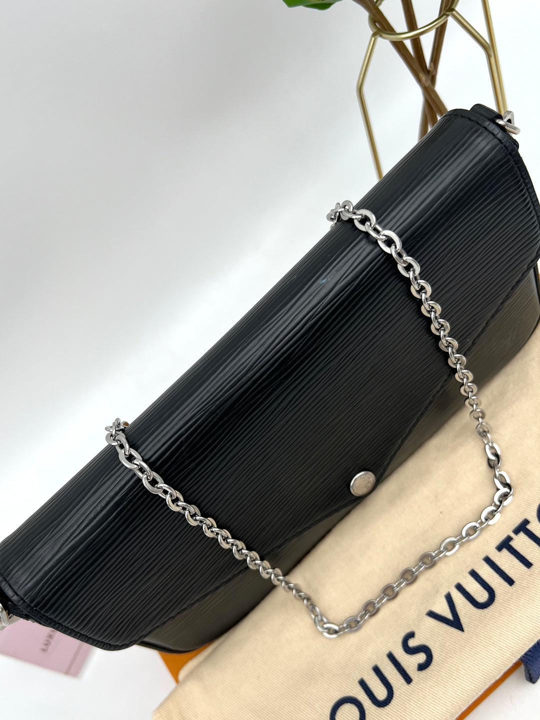LOUIS VUITTON FELICIE EPI LEATHER