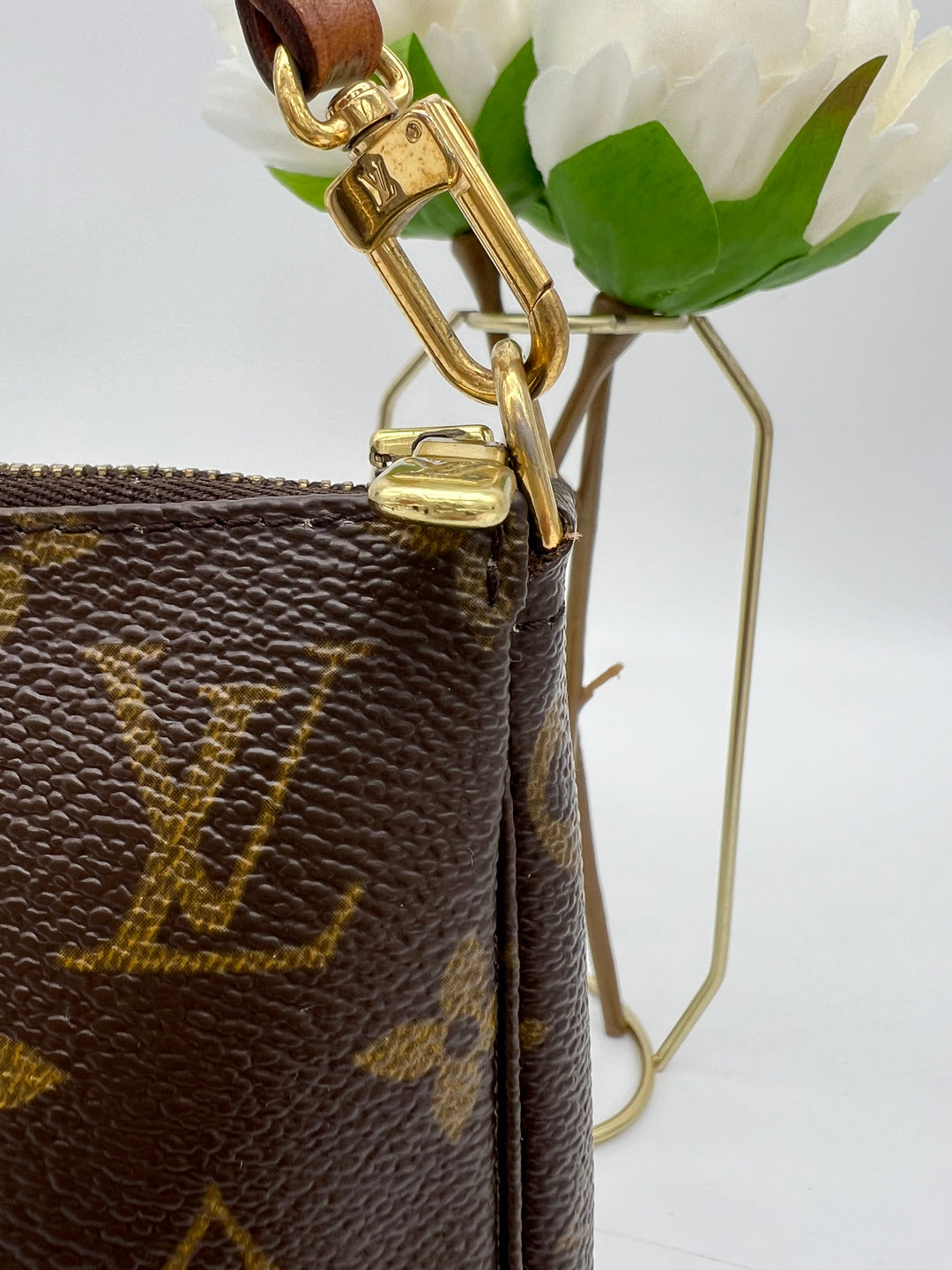 LOUIS VUITTON POCHETTE ACCESSOIRES MONOGRAM