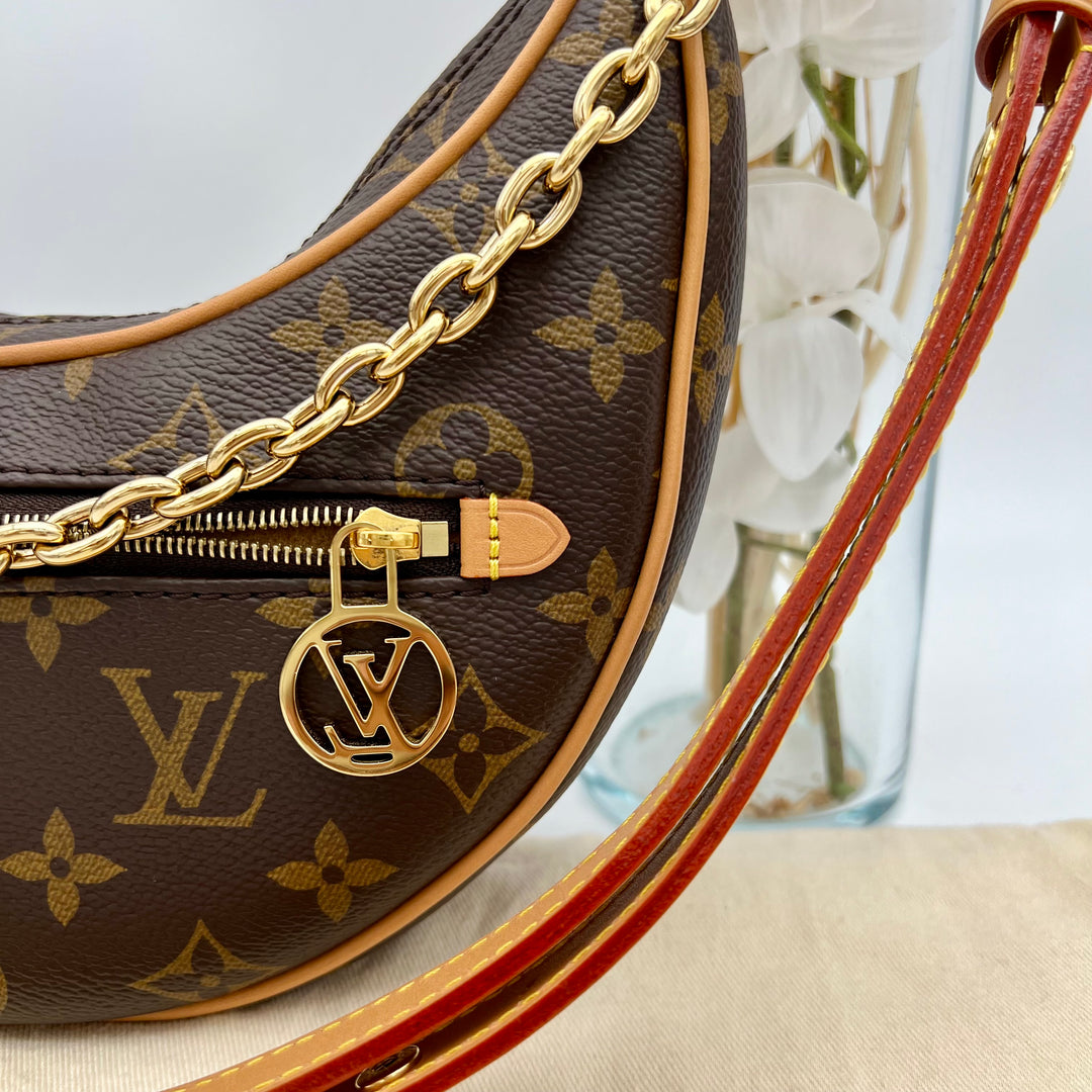 LOUIS VUITTON LOOP BAG (RFID)